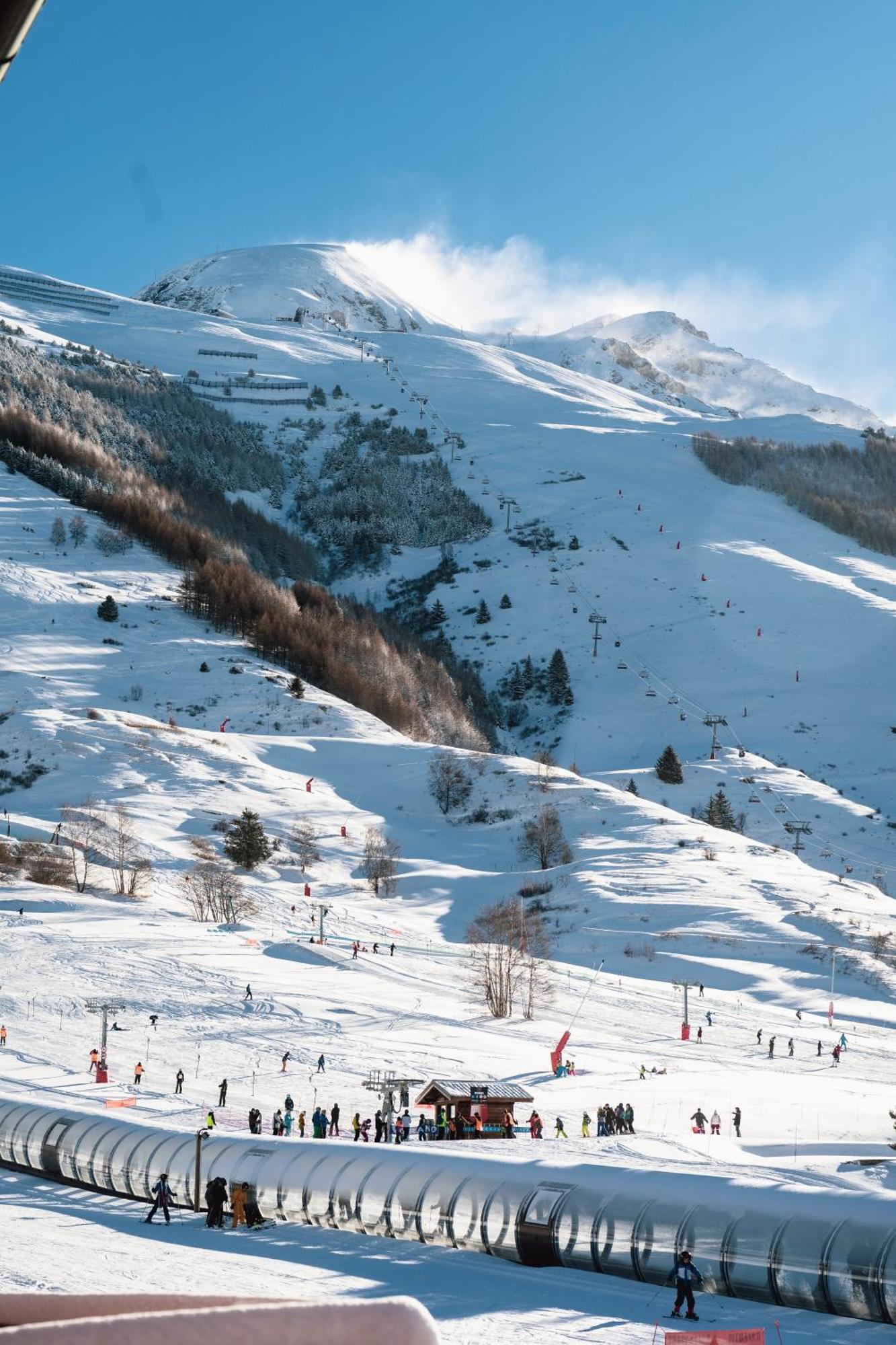 Hotel Les Melezes Les Deux Alpes Bagian luar foto