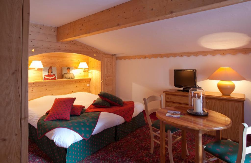 Hotel Les Melezes Les Deux Alpes Bagian luar foto
